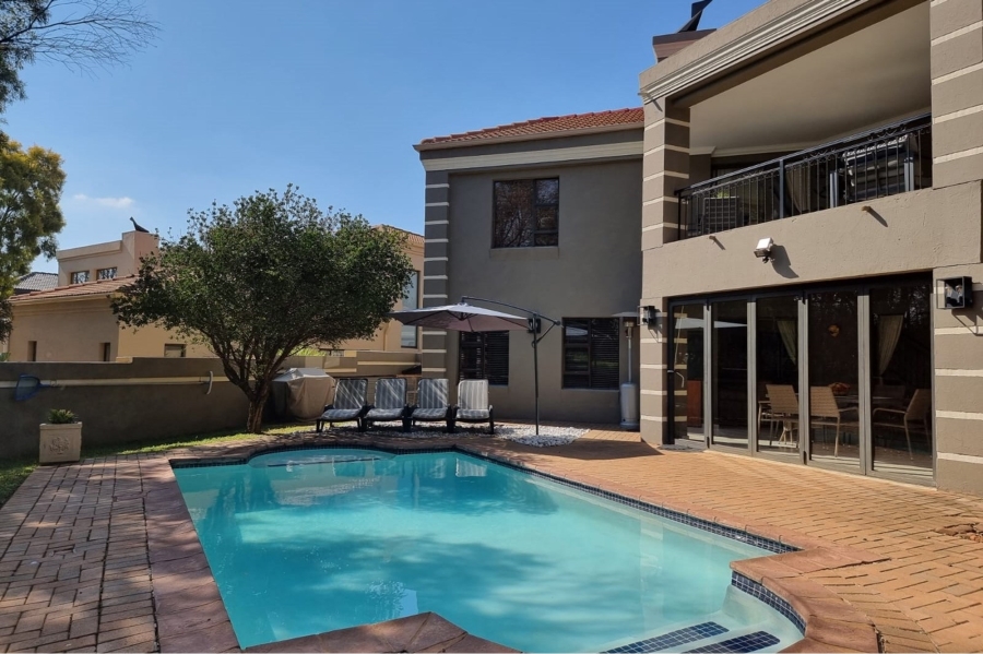 3 Bedroom Property for Sale in WestLake Country Safari Estate North West